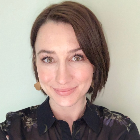 Meet your Posher, Sarah - Picture 1 of 1